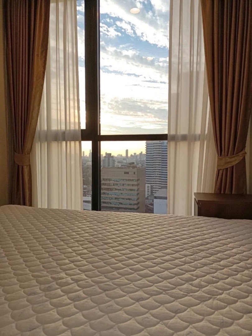 Oka Haus Sukhumvit 36