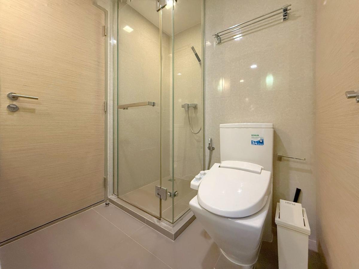 Liv @ 49, 3 bed condo in Sukhumvit, Bangkok — photo 24