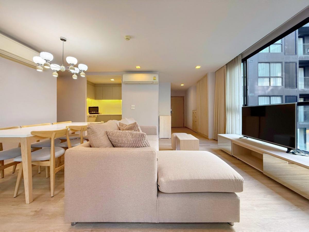 Liv @ 49, 3 bed condo in Sukhumvit, Bangkok — photo 6