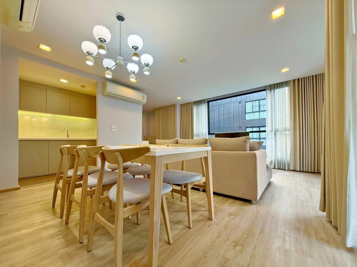 Liv @ 49, 3 bed condo in Sukhumvit, Bangkok — photo 8