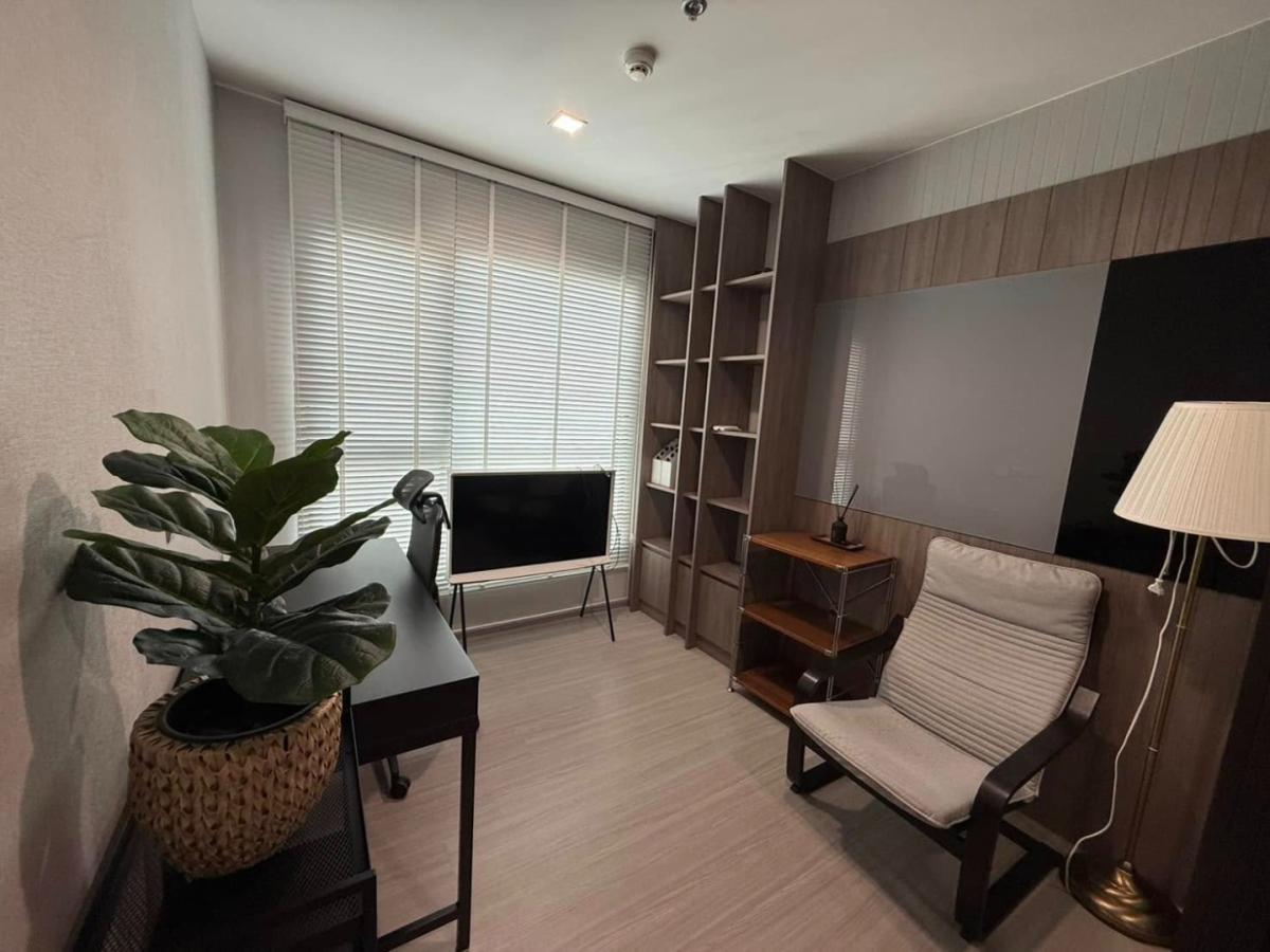 Life Asoke - Rama 9, 1 bed condo in Rama 9, Bangkok — photo 2