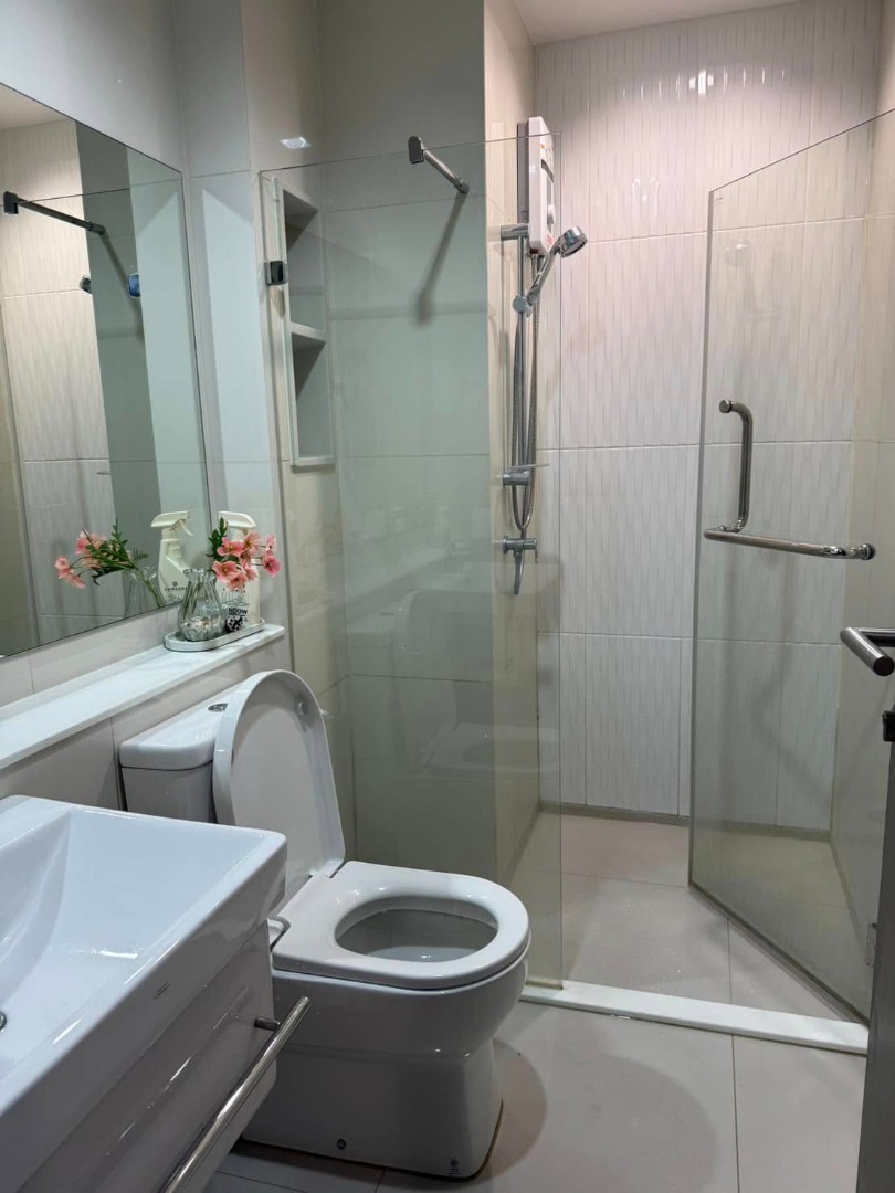 Life Asoke - Rama 9, 1 bed condo in Rama 9, Bangkok — photo 4