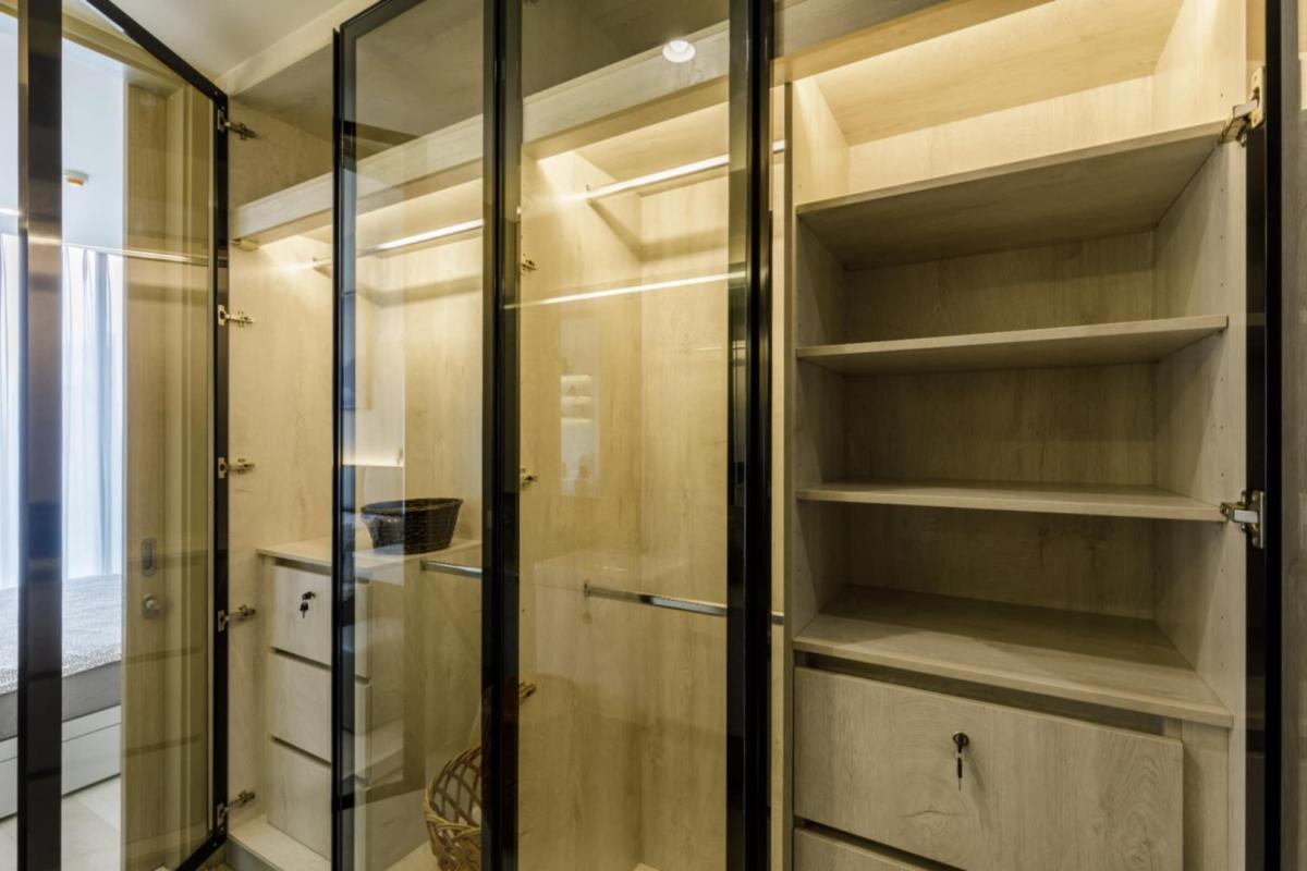 Noble Ploenchit, 1 bed condo in Wireless, Bangkok — photo 9