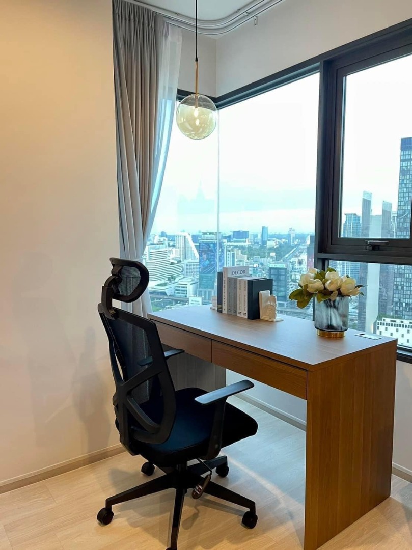 Life One Wireless, 2 bed condo in Wireless, Bangkok — photo 9