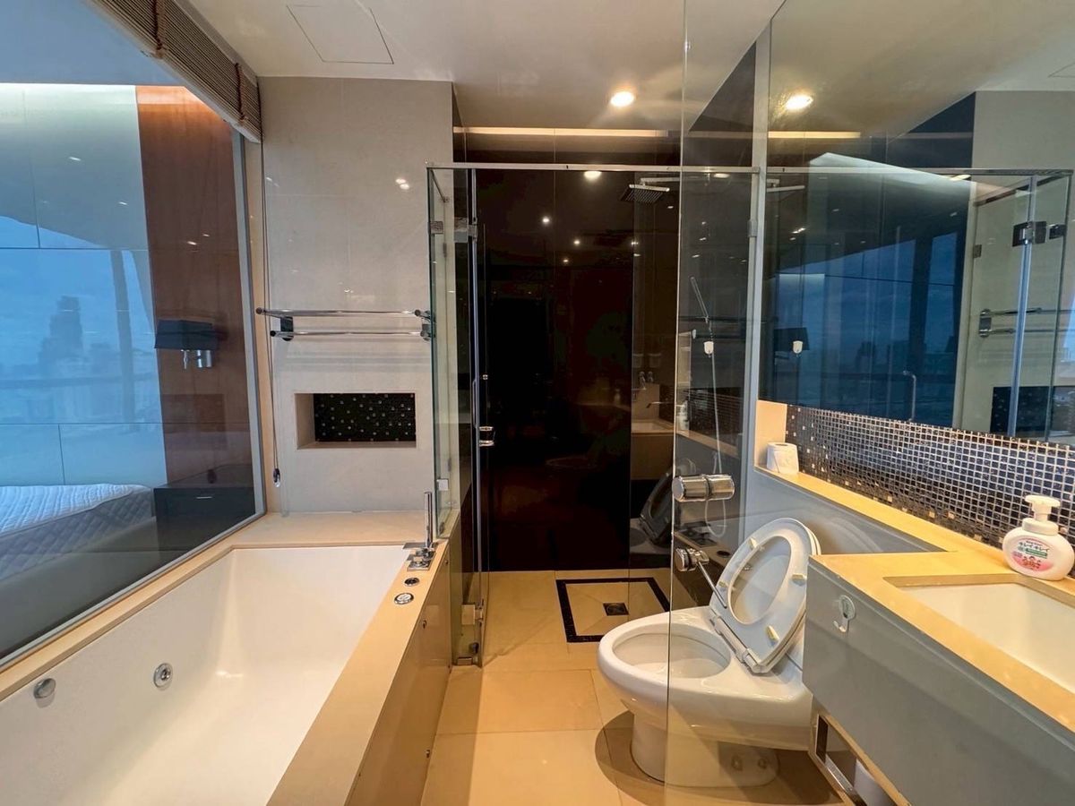 The Address Sukhumvit 28, 2 bed condo in Sukhumvit, Bangkok — photo 5