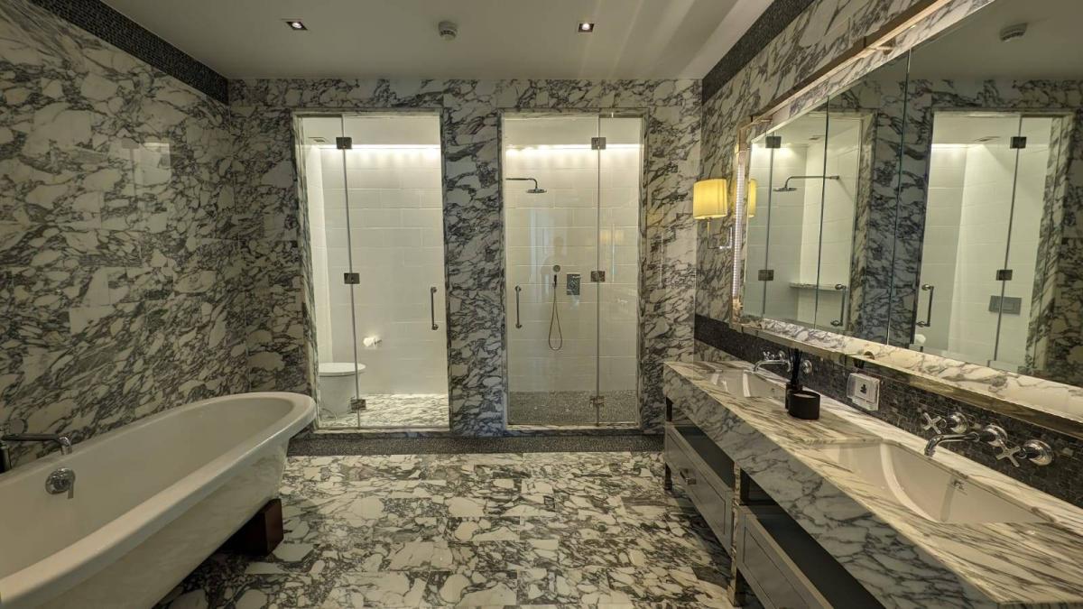 The Ritz-Carlton Residences Bangkok, 2 bed condo in Sathon, Bangkok — photo 10