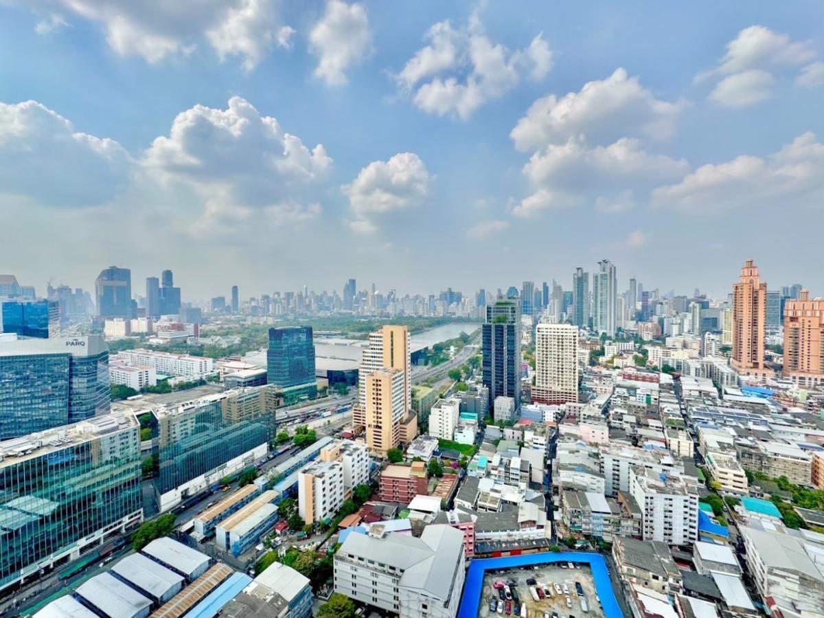 Life Rama 4 - Asoke — photo 18
