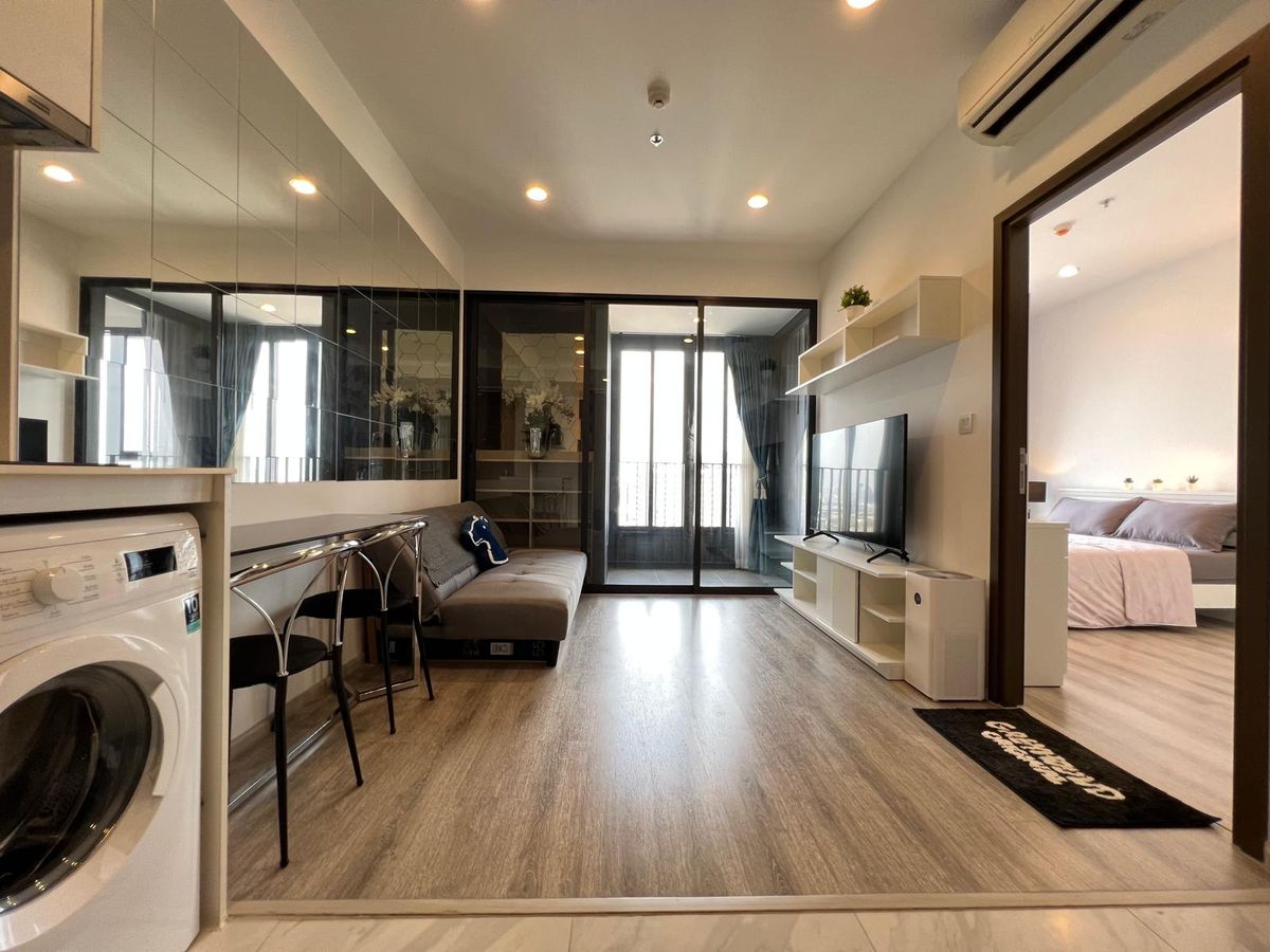 IDEO Mobi Asoke, 1 bed condo in Rama 9, New Phetchaburi, RCA, Din Daeng, Suan Luang Research Center, Khlong Toei Nuea, Bangkok