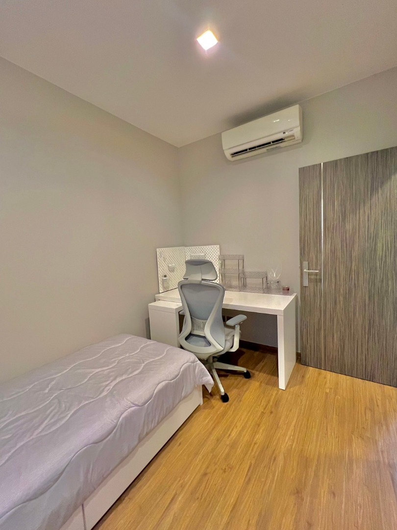 Q Prasarnmit, 2 bed condo in Sukhumvit, Bangkok — photo 8