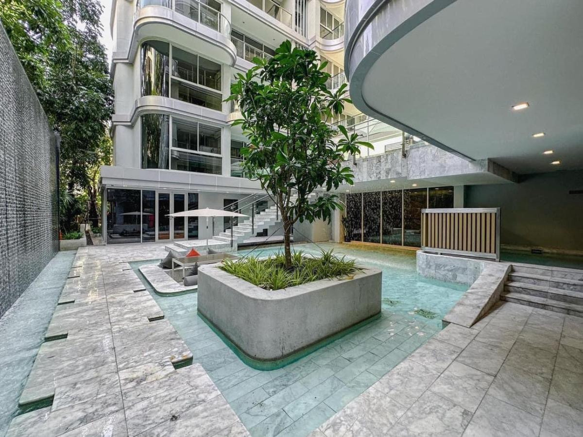 Q Prasarnmit, 2 bed condo in Sukhumvit, Bangkok — photo 14