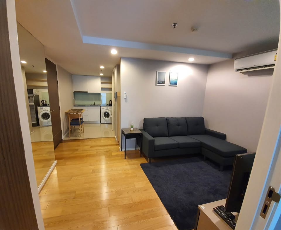 15 Sukhumvit Residences
