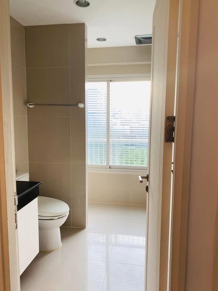 Noble Ora, 2 bed condo in Sukhumvit, Bangkok — photo 11