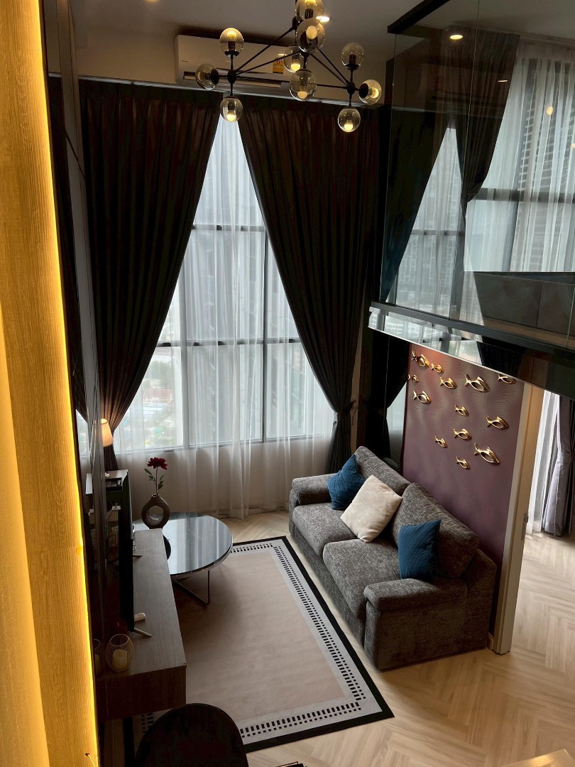 Knightsbridge Prime Sathorn