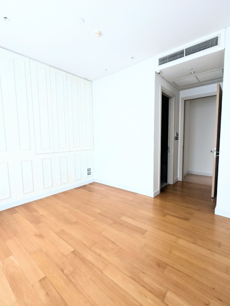 Sindhorn Residence, 3 bed condo in Wireless, Bangkok — photo 3