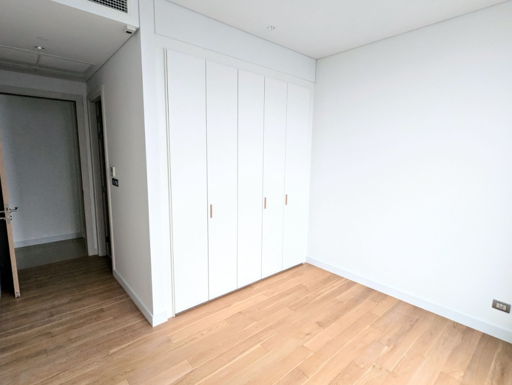 Sindhorn Residence, 3 bed condo in Wireless, Bangkok — photo 6
