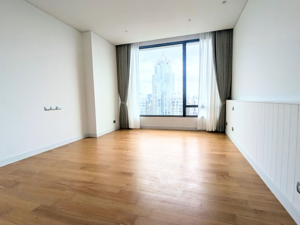 Sindhorn Residence, 3 bed condo in Wireless, Bangkok — photo 9