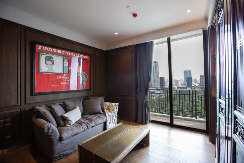 Muniq Langsuan, 3 bed condo in Wireless, Bangkok — photo 5