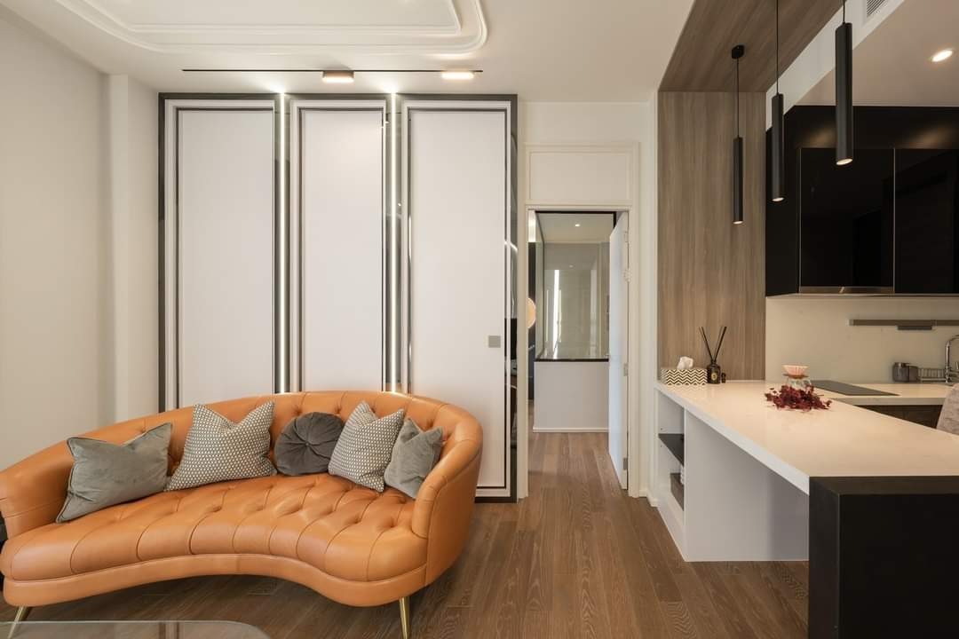 Muniq Langsuan, 1 bed condo in Wireless, Bangkok — photo 2