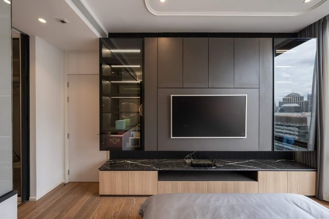 Muniq Langsuan, 1 bed condo in Wireless, Bangkok — photo 9