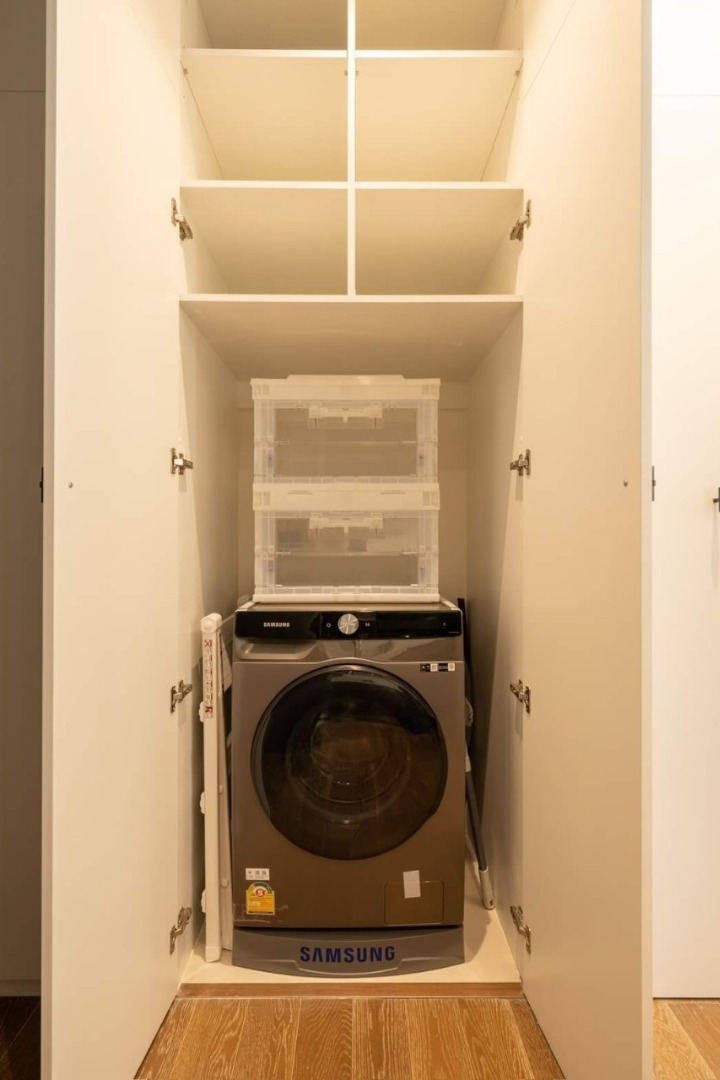 Muniq Langsuan, 1 bed condo in Wireless, Bangkok — photo 10