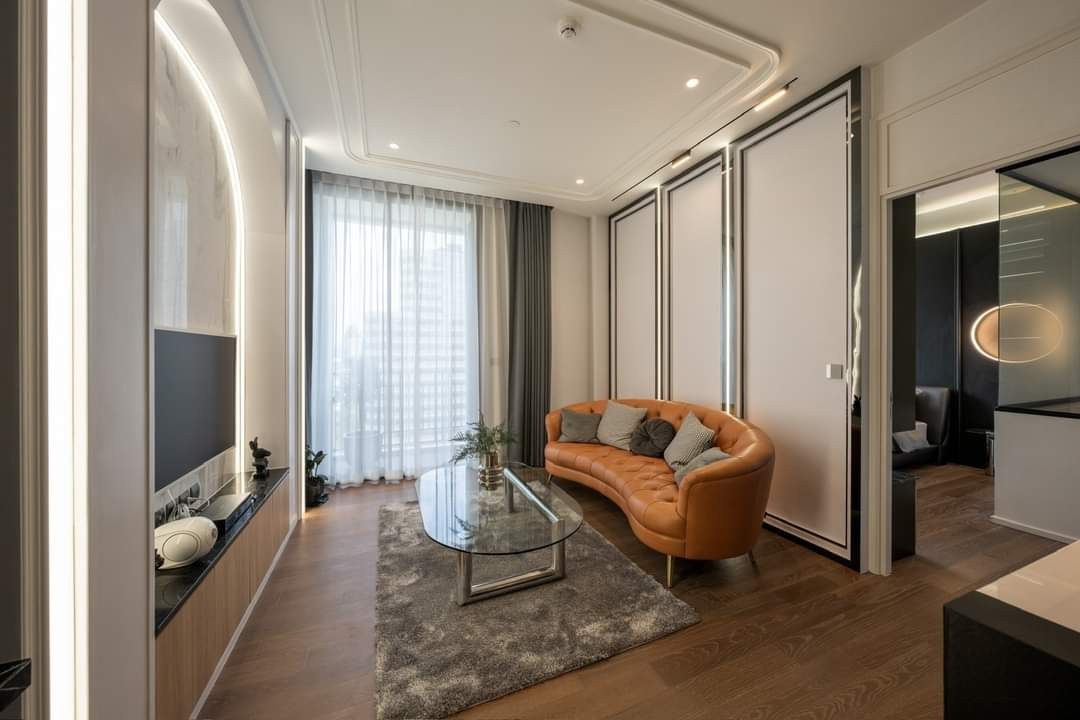 Muniq Langsuan, 1 bed condo in Wireless, Bangkok — photo 15