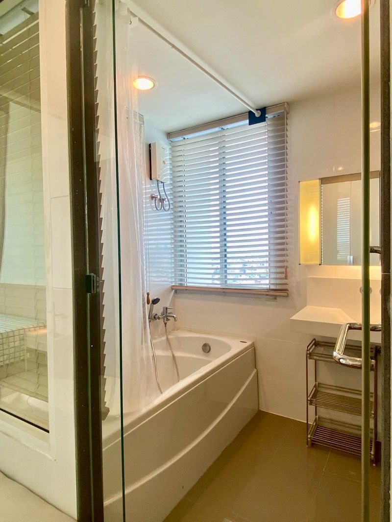 Rhythm Ratchada, 2 bed condo in Ratchadaphisek, Bangkok — photo 13