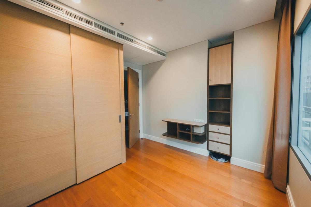 Bright Sukhumvit 24, 2 bed condo in Sukhumvit, Bangkok — photo 11