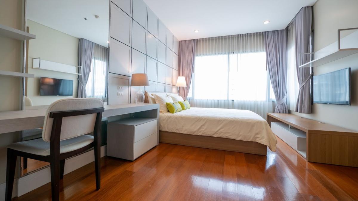 Bright Sukhumvit 24, 3 bed condo in Sukhumvit, Bangkok — photo 6