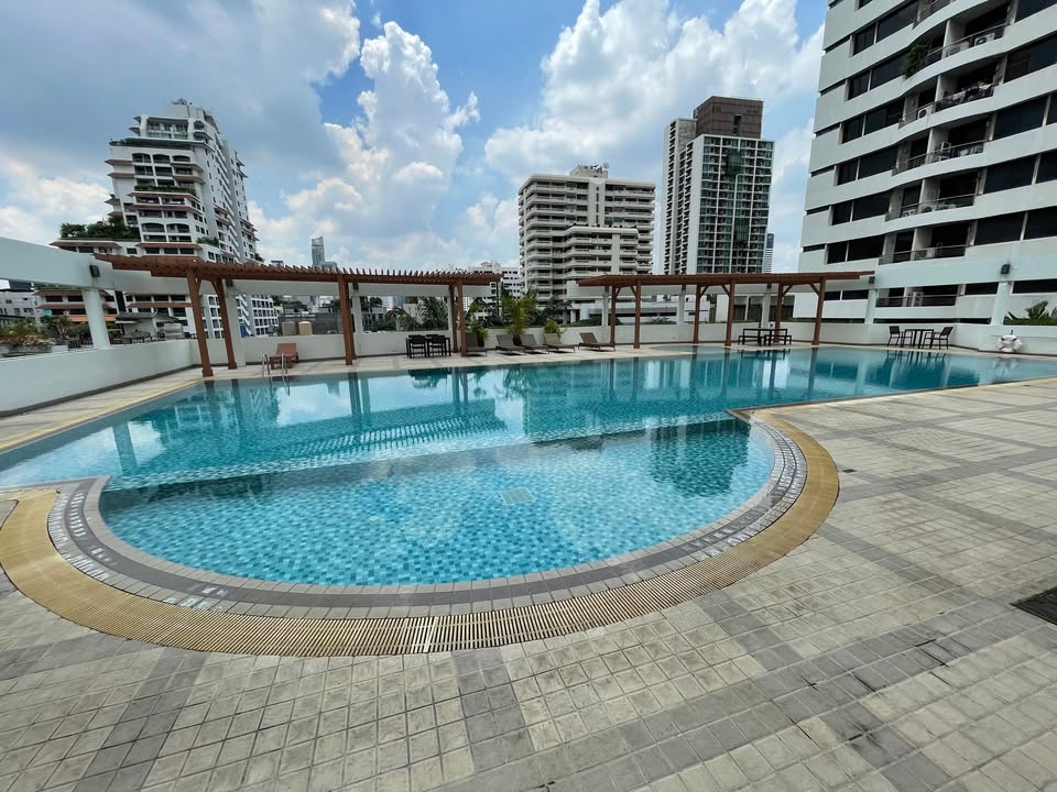 Supalai Place Sukhumvit 39, 2 bed condo in Sukhumvit, Bangkok — photo 20