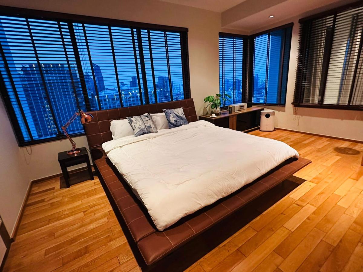 The Emporium Place, 2 bed condo in Sukhumvit, Bangkok — photo 8