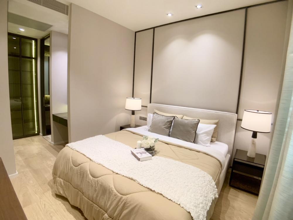 28 Chidlom, 2 bed condo in Wireless, Bangkok — photo 8
