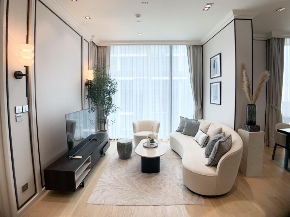 28 Chidlom, 2 bed condo in Wireless, Bangkok — photo 12
