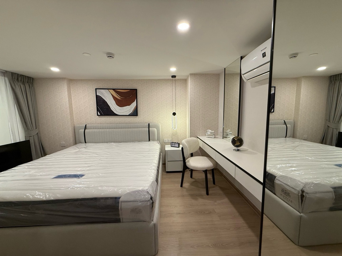 Life Rama 4 - Asoke, 2 bed condo in Khlong Toei, Bangkok — photo 9