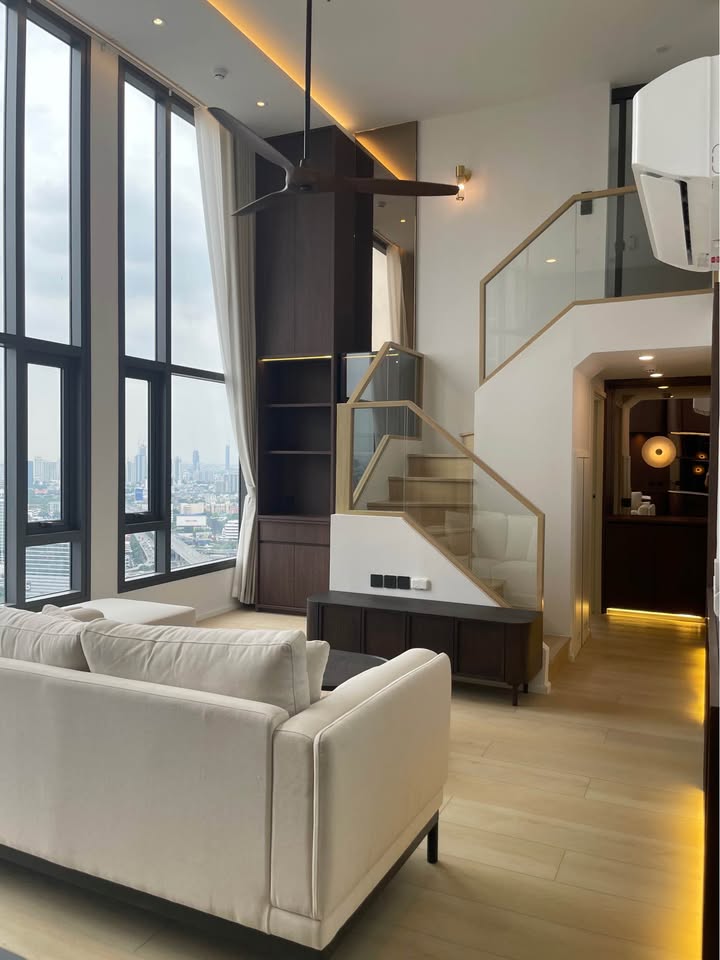 Life Rama 4 - Asoke, 3 bed condo in Khlong Toei, Bangkok — photo 4