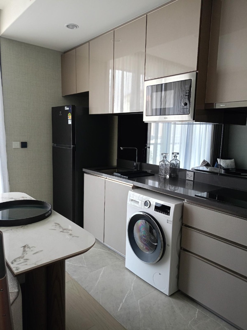 The Extro Phayathai - Rangnam, 2 bed condo in Ratchathewi, Bangkok — photo 2