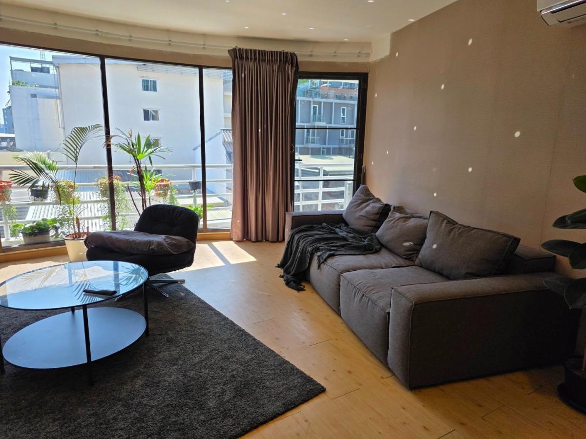 Baan Pruksasiri Suanplu, 2 bed condo in Sathon, Bangkok — photo 2