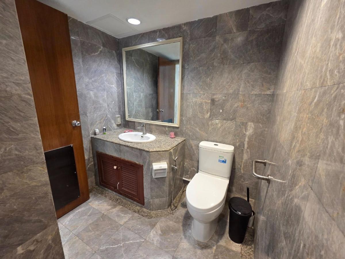 Baan Pruksasiri Suanplu, 2 bed condo in Sathon, Bangkok — photo 6