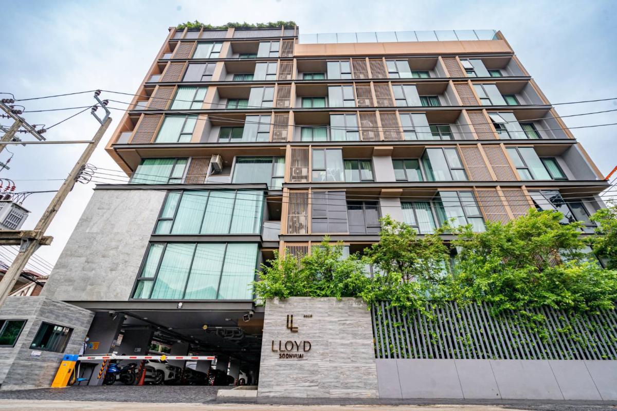Lloyd Soonvijai - Thonglor, 2 bed condo in Rama 9, Bangkok — photo 14