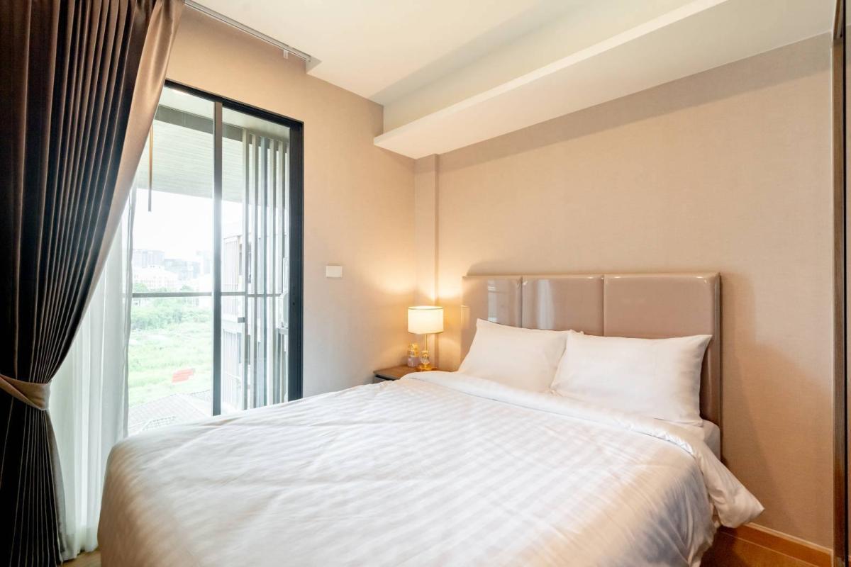 Lloyd Soonvijai - Thonglor, 2 bed condo in Rama 9, Bangkok — photo 9