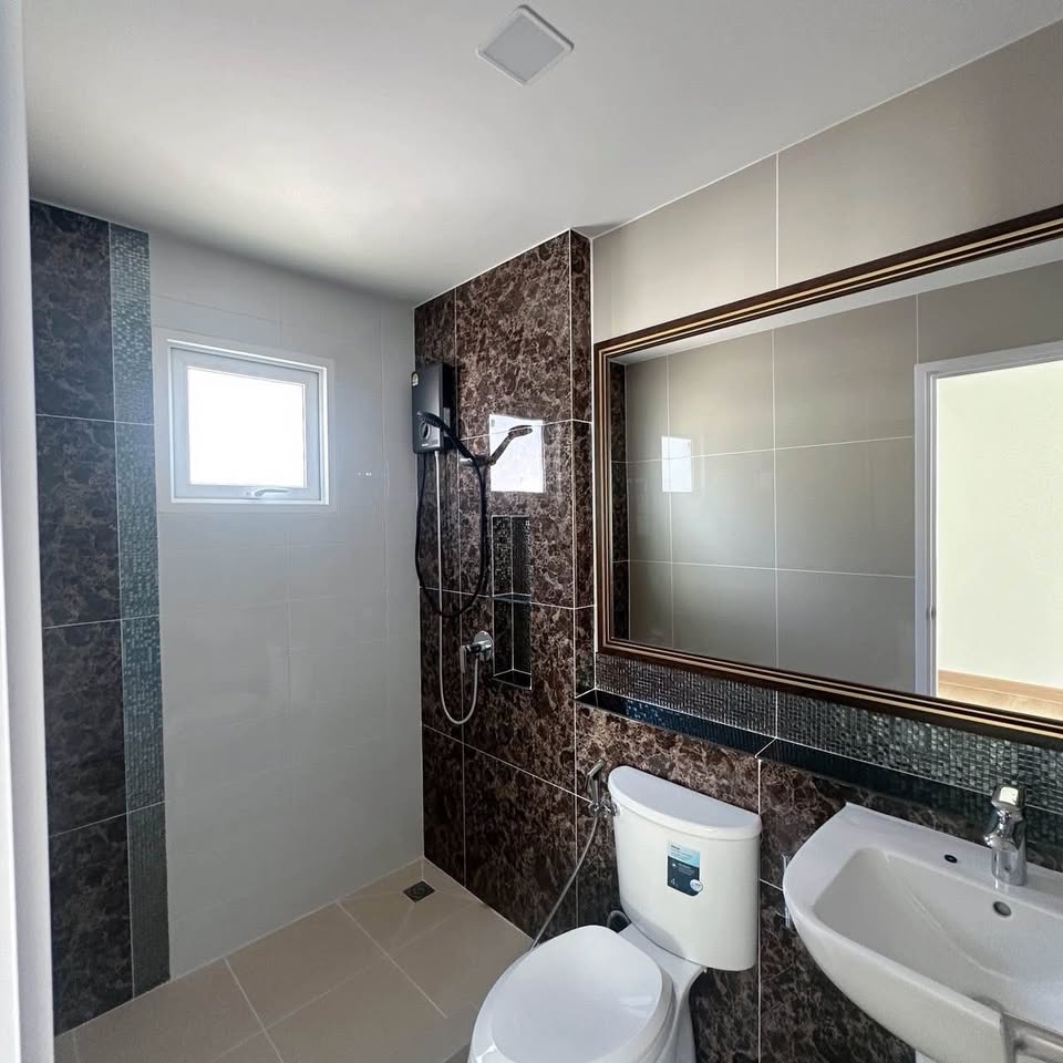 Golden Neo Sukhumvit-LaSalle, 4 bed house in Thepharak, Bangkok — photo 9