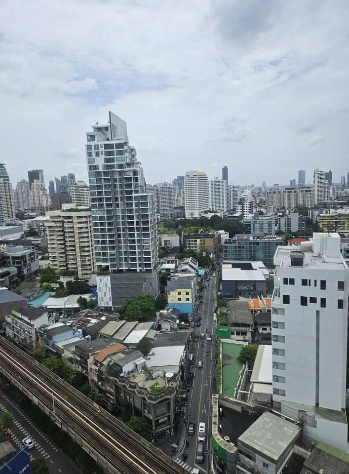 Beatniq Sukhumvit 32, 2 bed condo in Sukhumvit, Bangkok — photo 17