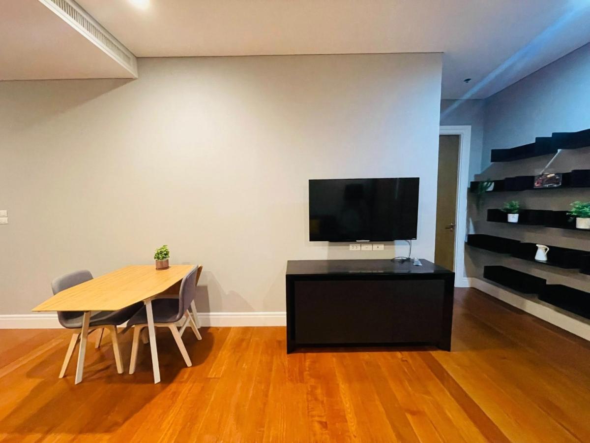 Bright Sukhumvit 24, 2 bed condo in Sukhumvit, Bangkok — photo 3