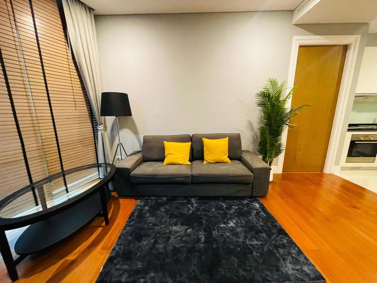 Bright Sukhumvit 24, 2 bed condo in Sukhumvit, Bangkok — photo 2