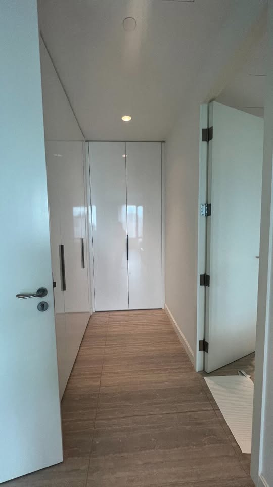 185 Ratchadamri, 2 bed condo in Wireless, Bangkok — photo 23