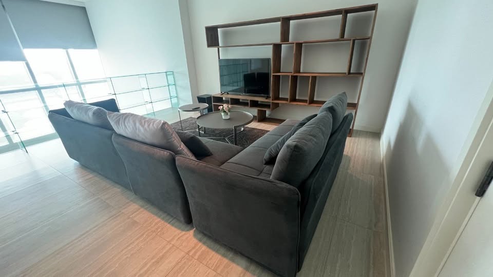 185 Ratchadamri, 2 bed condo in Wireless, Bangkok — photo 17