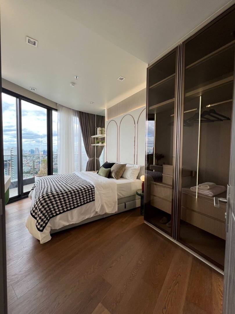 IDEO Q Victory, 2 bed condo in Ari, Bangkok — photo 8
