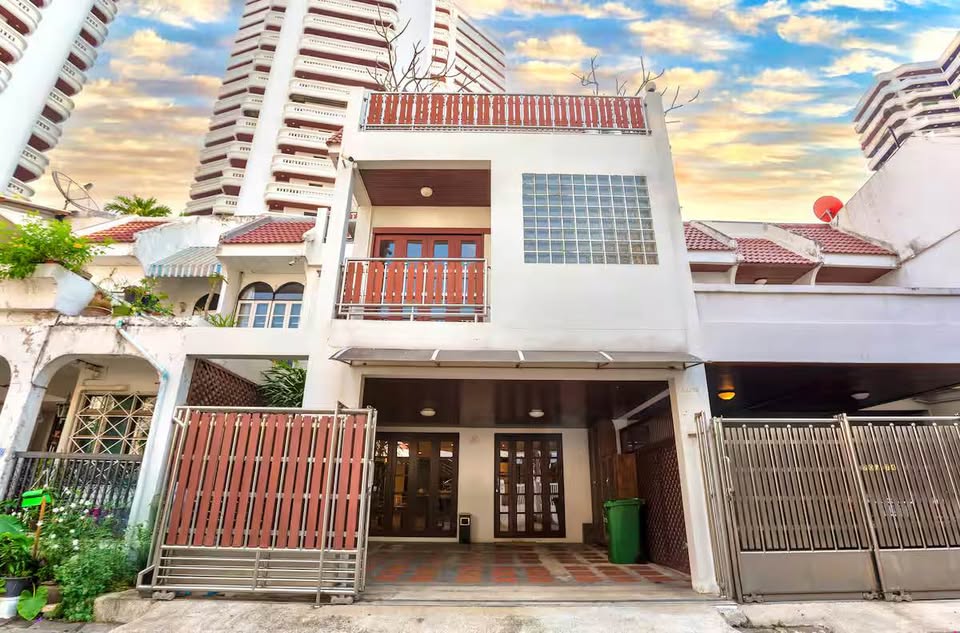 Townhouse for Sale & Rent – Sukhumvit 39, Phrom Phong, 4 bed condo in Sukhumvit, Bangkok — photo 2