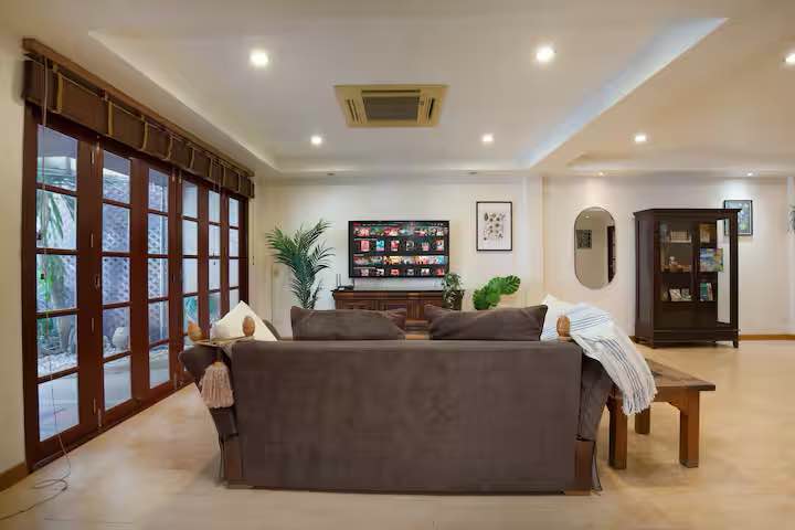 Townhouse for Sale & Rent – Sukhumvit 39, Phrom Phong