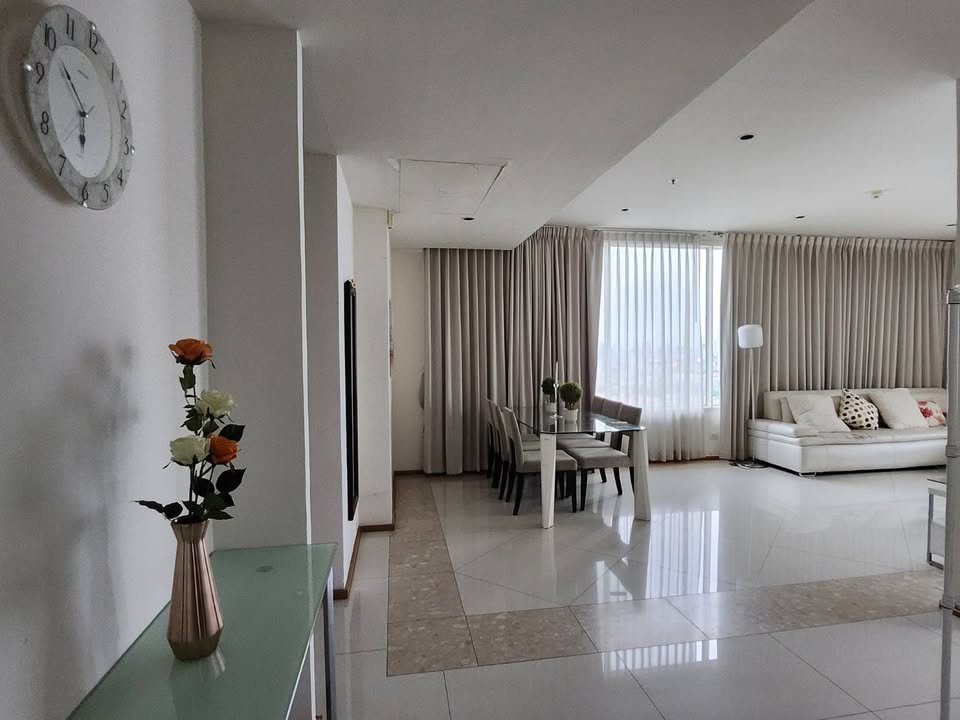 The Empire Place Sathorn