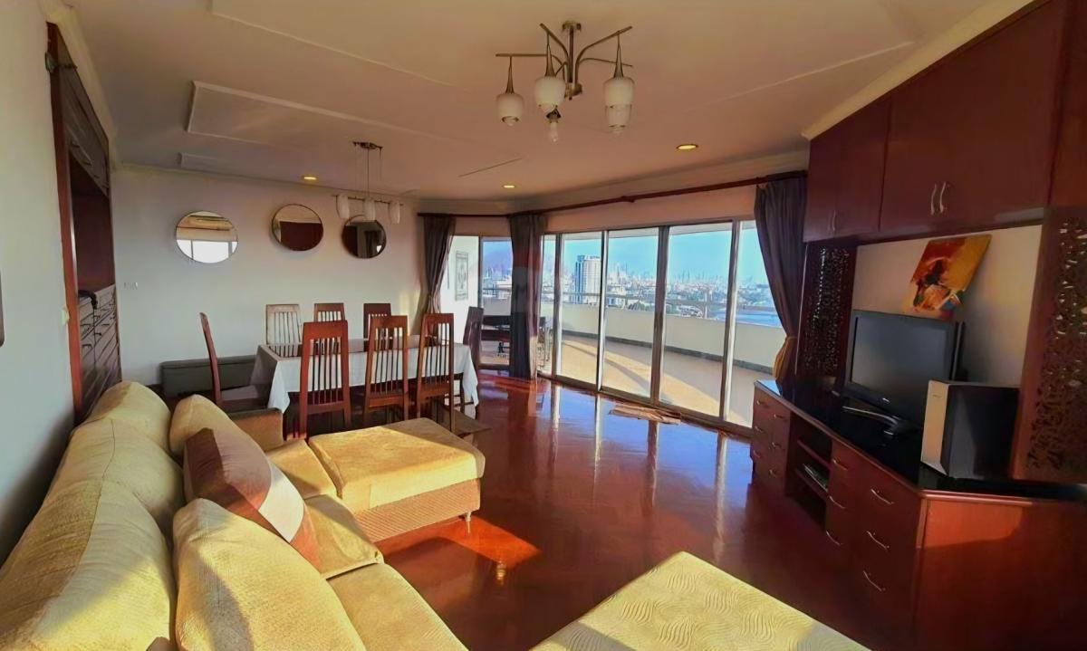 Bangkok River Marina, 3 bed condo in Taling Chan, Bangkok — photo 2